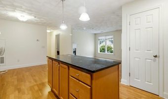 15 Saw Mill Dr 306, North Kingstown, RI 02852