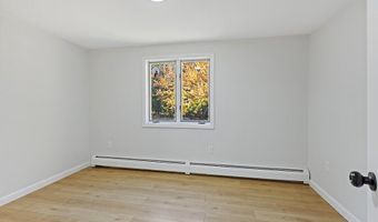 472 Dunn Rd, Belgrade, ME 04917