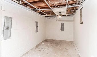 317 NE 9th St, Abilene, KS 67410