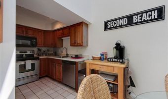 521 Corey Ln, Middletown, RI 02842