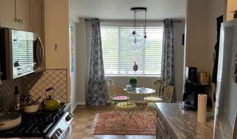 6621 WAKEFIELD Dr 317, Alexandria, VA 22307