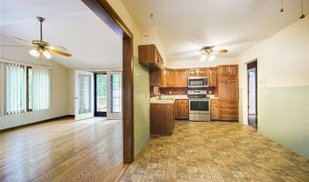 50 W Oak Hill Dr, Ballwin, MO 63021