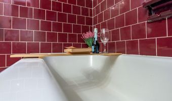 7041 CINDY Ln, Annandale, VA 22003