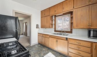 108 WOLCOTT St, Albin, WY 82050
