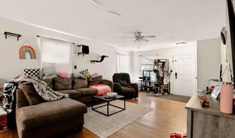 7102 Harness Lakes Dr, Indianapolis, IN 46217