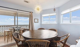 6 Kingfish St, Alligator Point, FL 32346