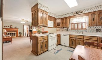 827 W Cunningham St, Alcoa, TN 37701