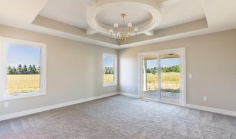 2217 Golfview Dr, Auburn, IN 46706