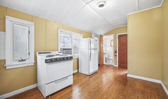 17 Cedar Ave, North Middletown, NJ 07748