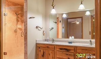 28 Grande View Dr, Cody, WY 82414
