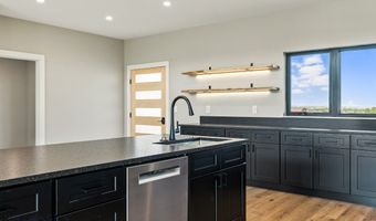 6111 Springhill Rd, Belgrade, MT 59714