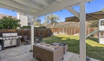 2412 Lake Forest St, Escondido, CA 92026