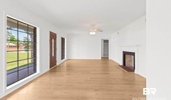 402 E Poplar St, Atmore, AL 36502