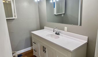 136 W Elizabeth St, Alma, MI 48801