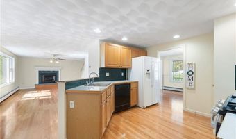 17 Doire Rd, Cumberland, RI 02864