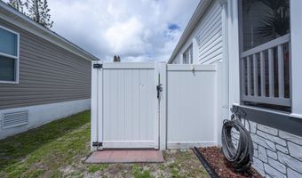 971 Laurel Cir, Barefoot Bay, FL 32976