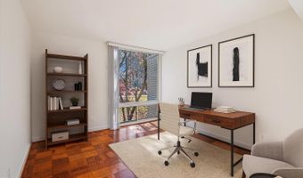 5005 BATTERY Ln #1, Bethesda, MD 20814