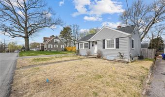 21 Delway Rd, East Providence, RI 02914