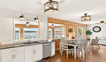 43055 Seaway Ave, Alexandria Bay, NY 13607