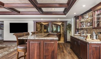 1 Stoneridge Dr, Albany, NY 12211