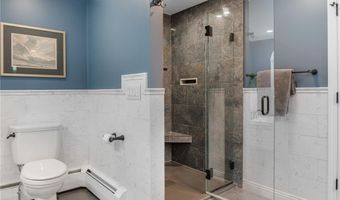 91 Woodridge Dr, North Kingstown, RI 02874