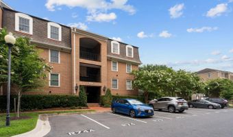 5713 BREWER HOUSE Cir #302, Rockville, MD 20852