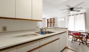 140 UWAPO Rd 18-203, Kihei, HI 96753