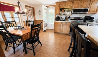 1010 Oakland Rd, Belgrade, ME 04917