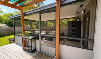 1050 Blackwood St, Altamonte Springs, FL 32701