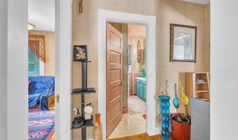 77 Center St, Bangor, ME 04401