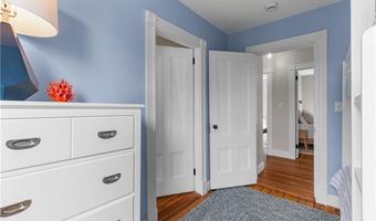 11 Ann St, Newport, RI 02840