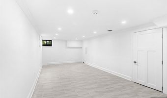 309 Clinton Ave, Bergenfield, NJ 07621