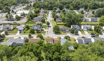 2392 Minerva Park Pl, Columbus, OH 43229