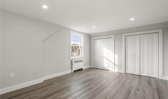 11 Hornbine St, Cranston, RI 02919