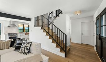 30670 Passageway Pl, Agoura Hills, CA 91301