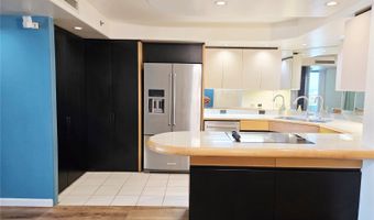 66 Queen St 2002, Honolulu, HI 96813