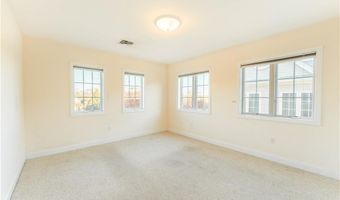 683 Metacom Ave 79, Bristol, RI 02809
