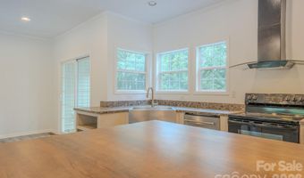 17 Berry Hill Rd, Asheville, NC 28806