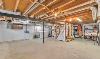 2840 Tuebingen Pkwy, Ann Arbor, MI 48105
