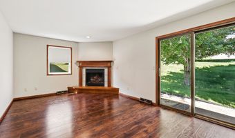 2205 Trenton Rd, Asbury, IA 52002