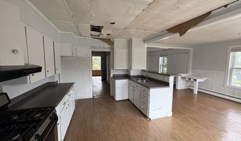 2-4 Elmwood St, Amesbury, MA 01913