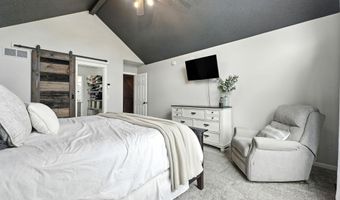 102 Chaudoin Dr, Angola, IN 46703