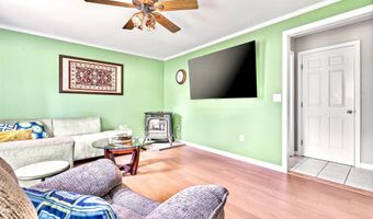 348 Deerfield Rd, Allenstown, NH 03275