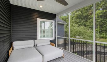 3589 Shoreline Dr, Allegan, MI 49010