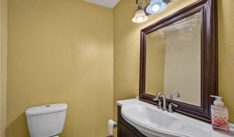 8929 Central Rd, Apple Valley, CA 92308