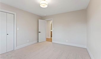 1201 NW 10th St, Bentonville, AR 72712