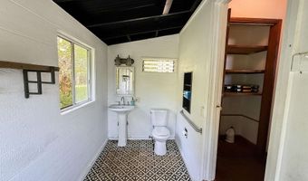 420 Haumana Rd, Haiku, HI 96708