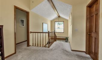 565 Wendt Dr, Angola, NY 14006