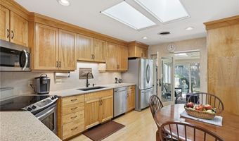 115 Pine Glen Dr, East Greenwich, RI 02818