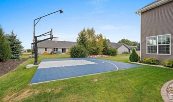 1013 HARVEST Trl, Appleton, WI 54913
